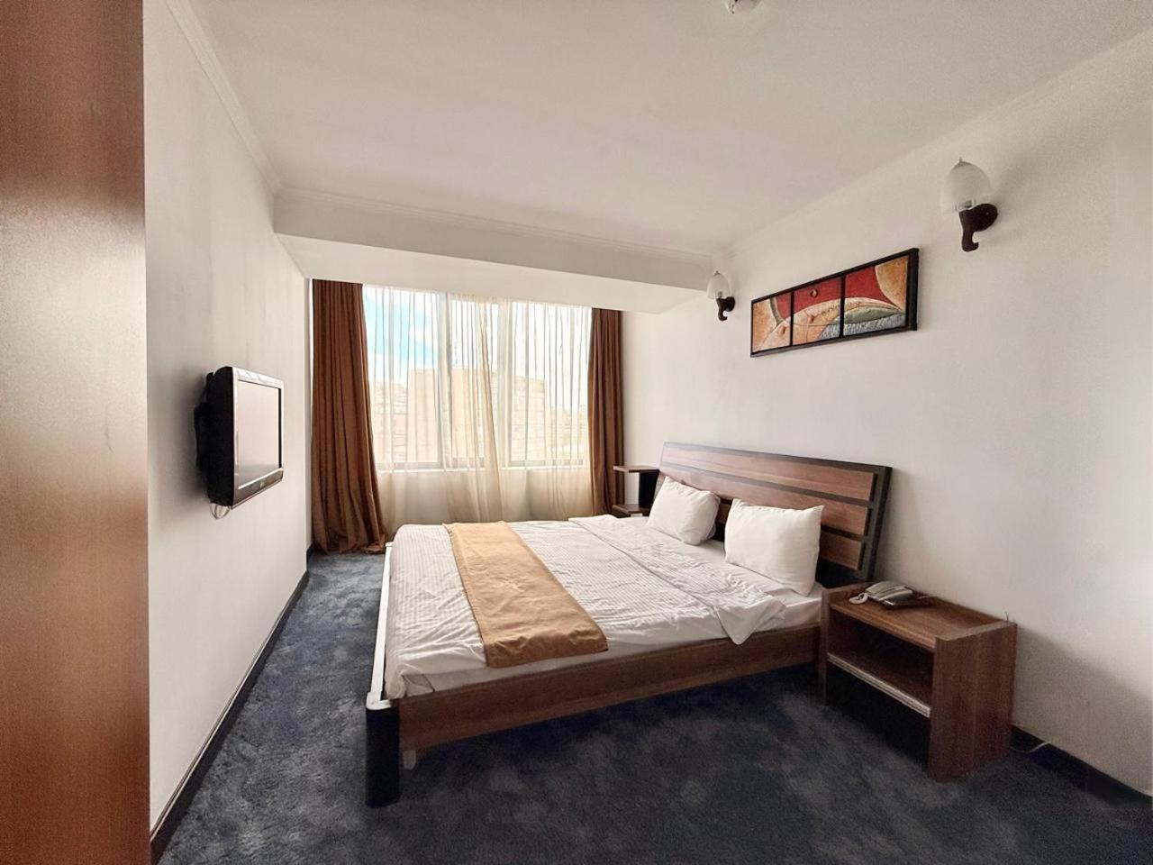 Elegant 4* Yerevan
