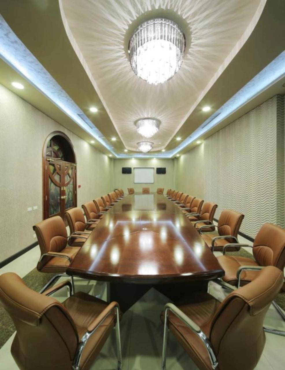 Hotel Elegant 4*