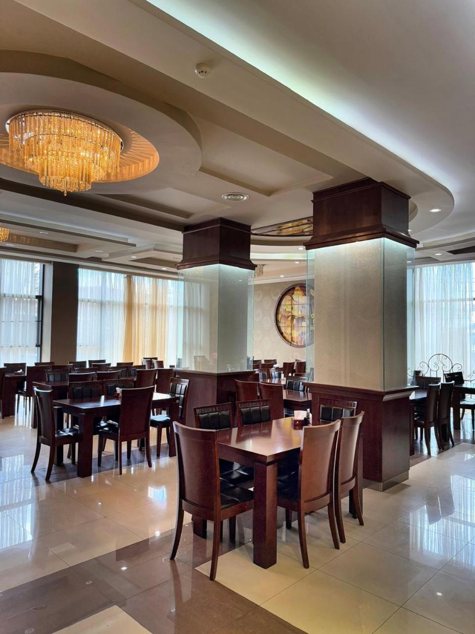 Elegant 4* Yerevan