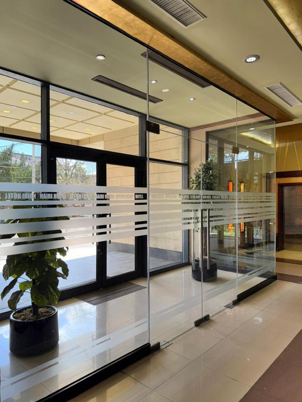 Hotel Elegant 4*